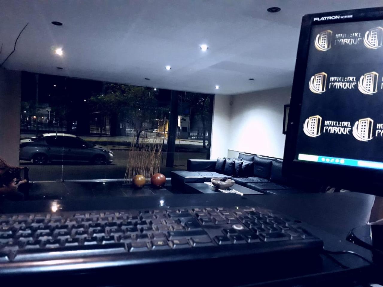 Hotel Del Parque San Miguel de Tucumán Esterno foto
